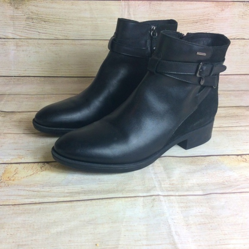 GEOX respira amphibox black leather ankle boot. Size 41.  10.5